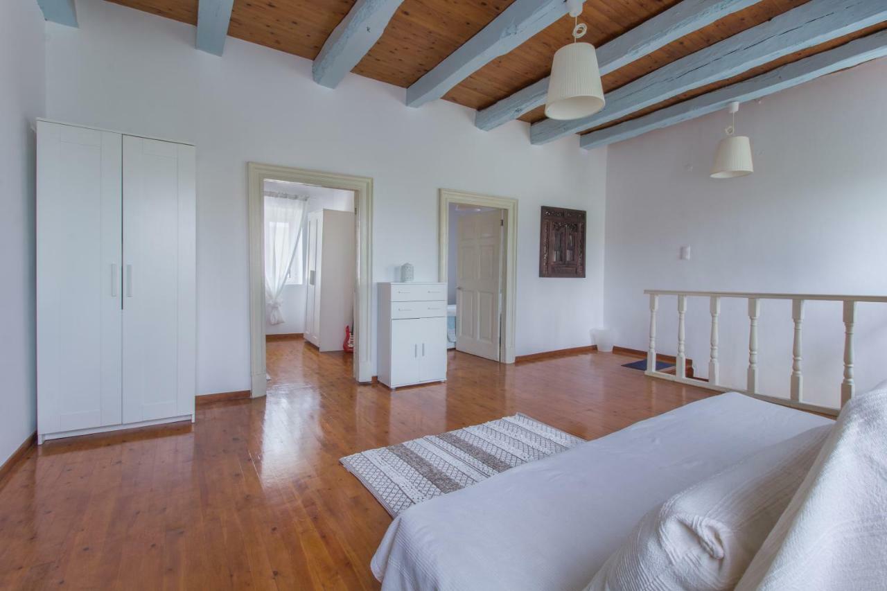 Central House Agrafoi Экстерьер фото